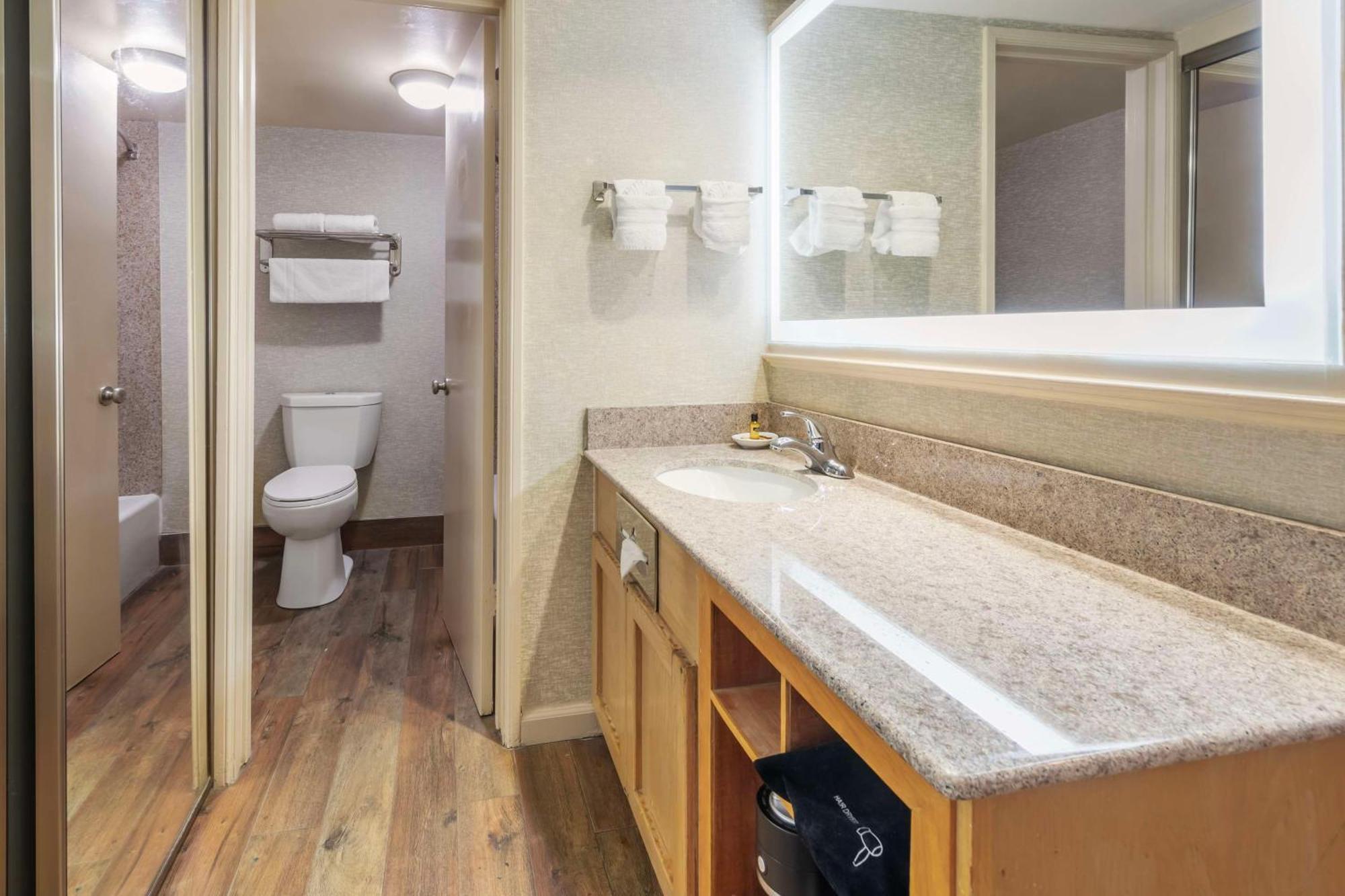 Best Western Plus Hill House Bakersfield Eksteriør billede