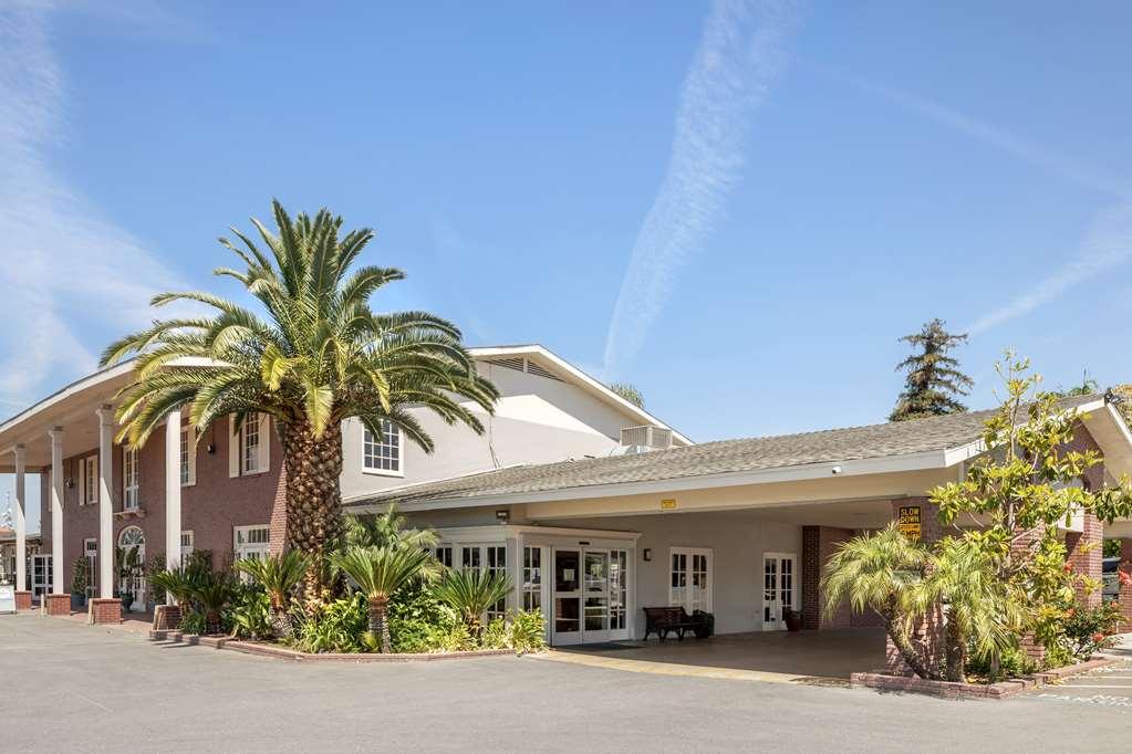 Best Western Plus Hill House Bakersfield Eksteriør billede